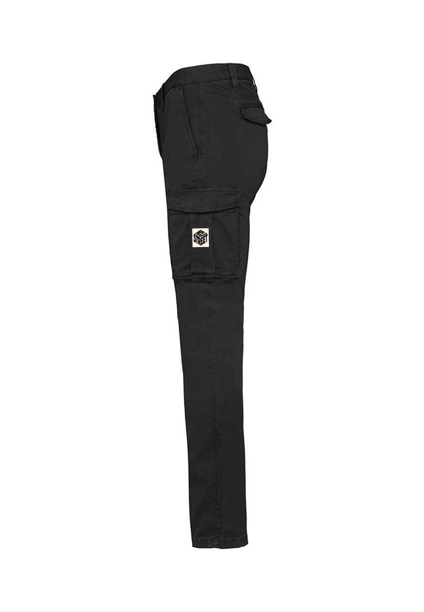 Côté du pantalon cargo noir, détails fonctionnels et design moderne avec étiquette logo brodé.